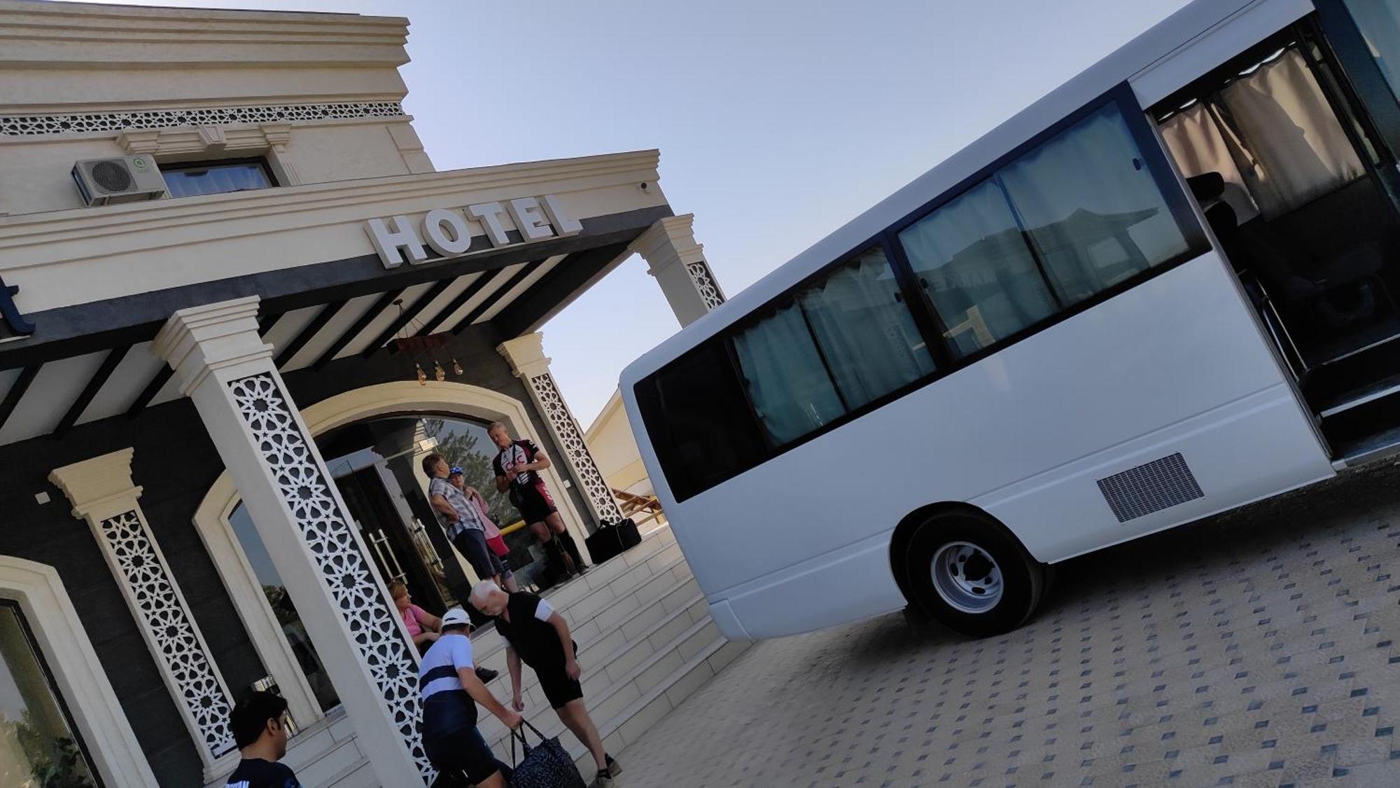 Отель Сахара Baysun 外观 照片
